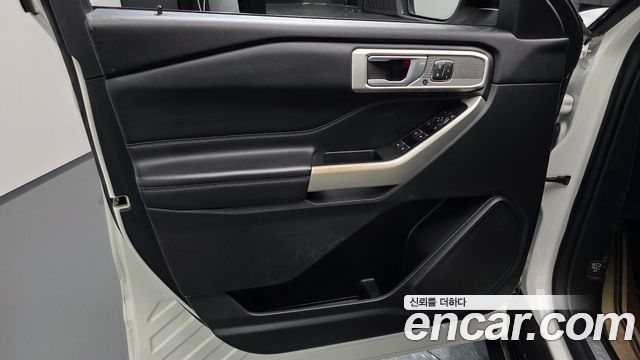 Ford Explorer (VI) 2.3 LimIted 4WD 2020 — фото 24