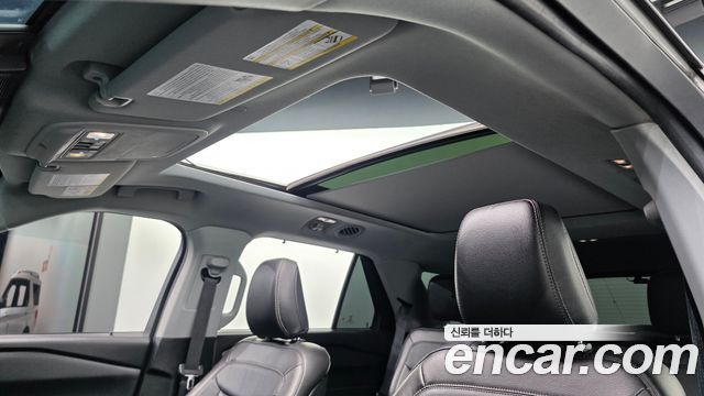 Ford Explorer (VI) 2.3 LimIted 4WD 2020 — фото 31