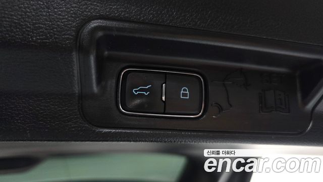 Ford Explorer (VI) 2.3 LimIted 4WD 2020 — фото 33