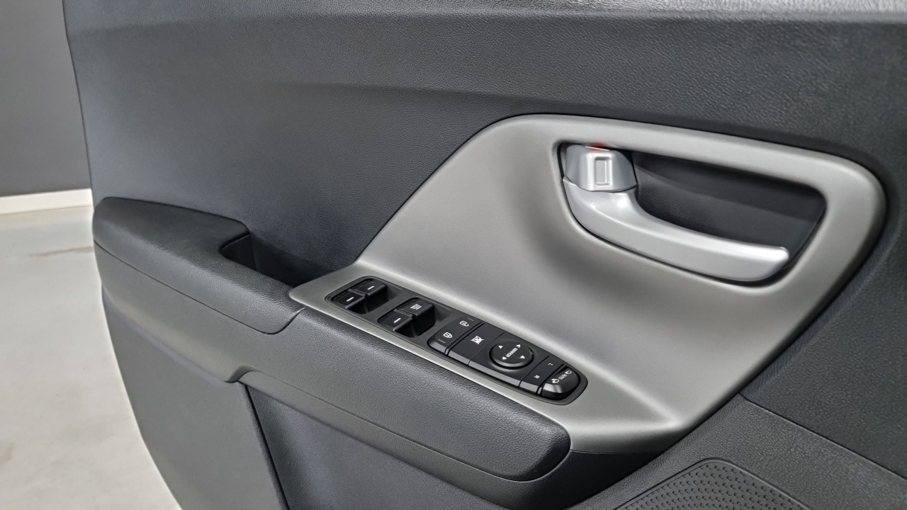 Kia Niro 1.6 HEV Luxury 2021 — фото 21