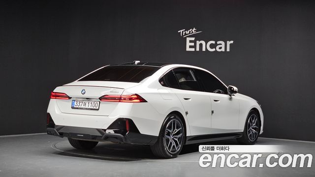 BMW 5 Series (G60) 520i Special Edition 2026 — фото 2