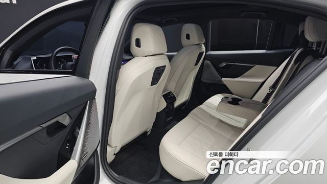 BMW 5 Series (G60) 520i Special Edition 2026 — фото 16