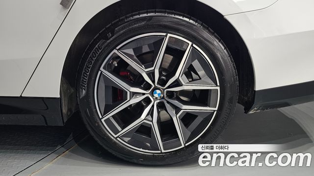 BMW 5 Series (G60) 520i Special Edition 2026 — фото 27