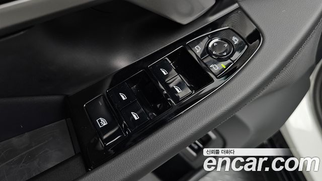 BMW 5 Series (G60) 520i Special Edition 2026 — фото 37