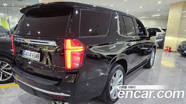 Chevrolet Tahoe 6.2 High Country 4WD 2023 — фото 4