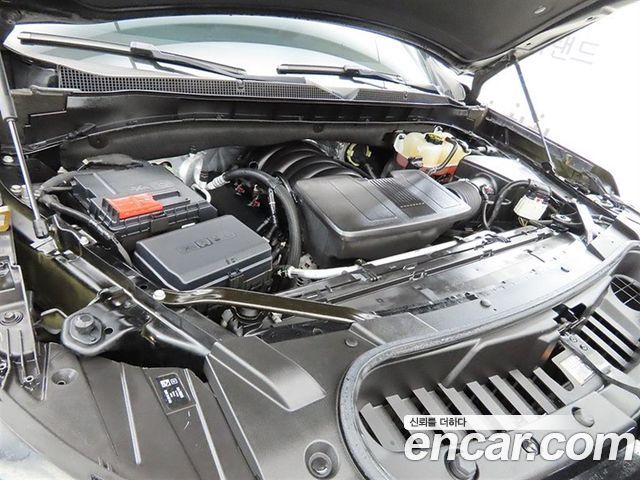 Chevrolet Tahoe 6.2 High Country 4WD 2023 — фото 23