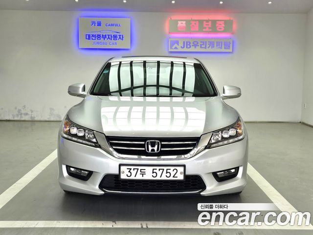 Honda Accord 2.4 9th 2014 — фото 2