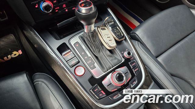 Audi SQ5 3.0 TDI Quattro 8R 2015 — фото 9