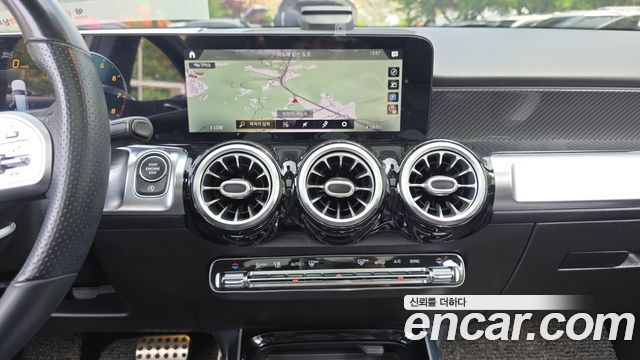 Mercedes-Benz GLB-Class (X247) GLB250 4MATIC 2021 — фото 13