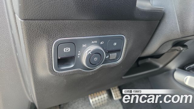 Mercedes-Benz GLB-Class (X247) GLB250 4MATIC 2021 — фото 20