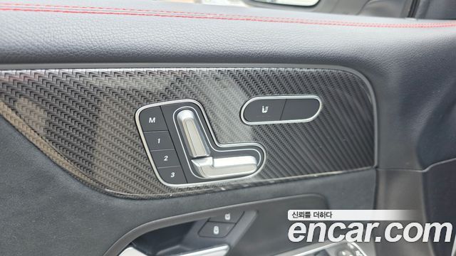 Mercedes-Benz GLB-Class (X247) GLB250 4MATIC 2021 — фото 28