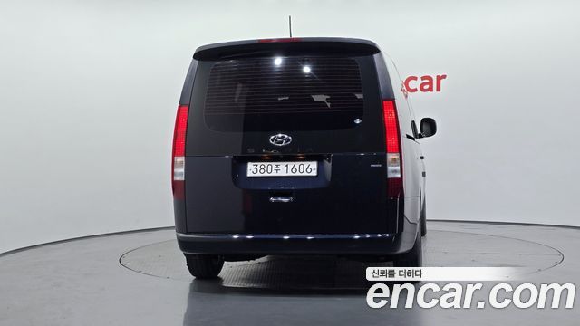 Hyundai Staria 4WD Tourer 9-Seater Modern 2022 — фото 4