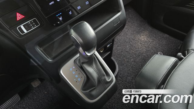 Hyundai Staria 4WD Tourer 9-Seater Modern 2022 — фото 9