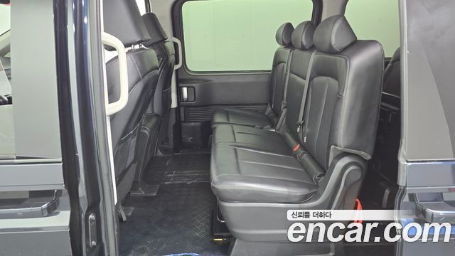 Hyundai Staria 4WD Tourer 9-Seater Modern 2022 — фото 11