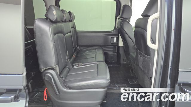 Hyundai Staria 4WD Tourer 9-Seater Modern 2022 — фото 18