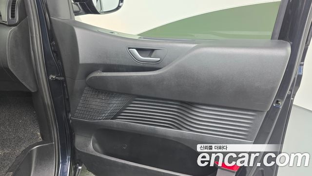 Hyundai Staria 4WD Tourer 9-Seater Modern 2022 — фото 25