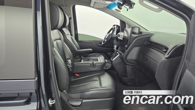 Hyundai Staria 4WD Tourer 9-Seater Modern 2022 — фото 26