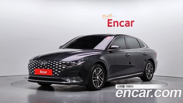 Hyundai Grandeur (IG) 3.0 LPi Rent Car Premium