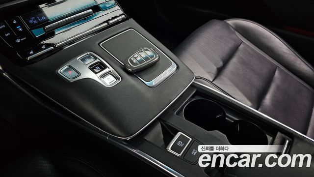Hyundai Grandeur (IG) 3.0 LPi Rent Car Premium 2022 — фото 9