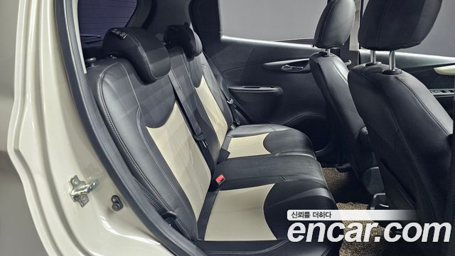 Chevrolet Next Spark LTZ 2016 — фото 12