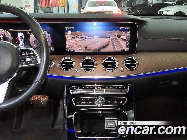 Mercedes-Benz E-Class (W213) E300 4MATIC Exclusive 2020 — фото 11