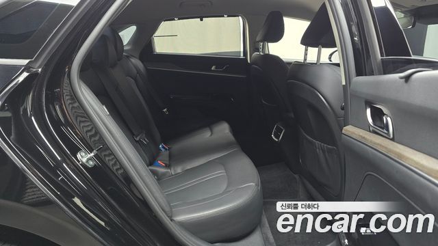 Kia K5 (III) 2.0 Noblesse 2023 — фото 12
