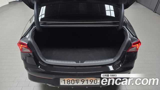 Kia K5 (III) 2.0 Noblesse 2023 — фото 20