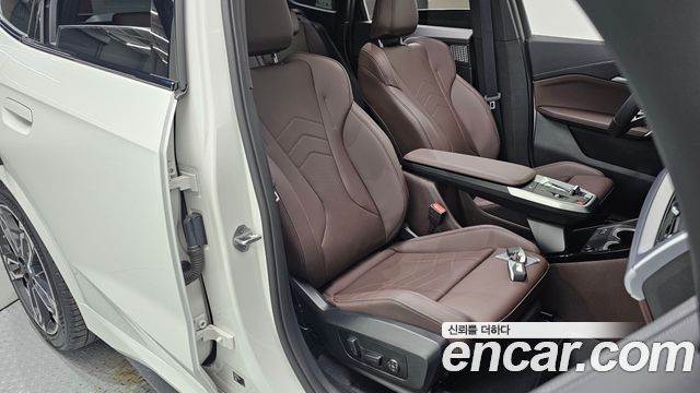 BMW X1 (U11) xDrive 20i M Sport 2025 — фото 11