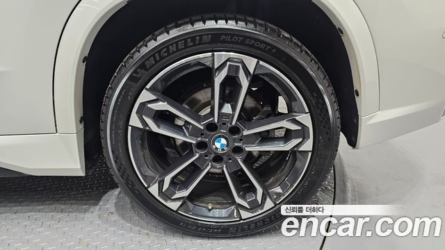 BMW X1 (U11) xDrive 20i M Sport 2025 — фото 21