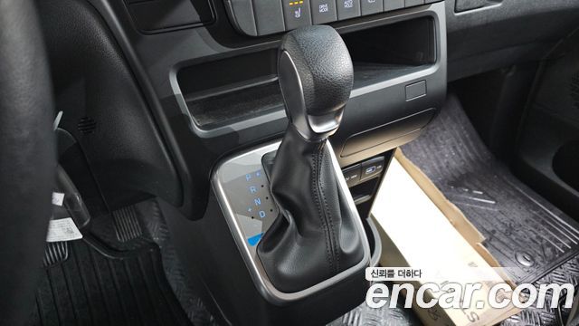 Hyundai Staria Cargo 3-Seater Smart 2022 — фото 9