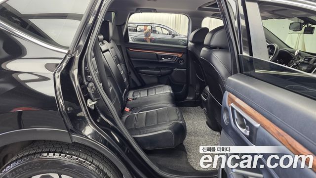 Honda CR-V (V) 1.5 Touring 4WD 2017 — фото 12