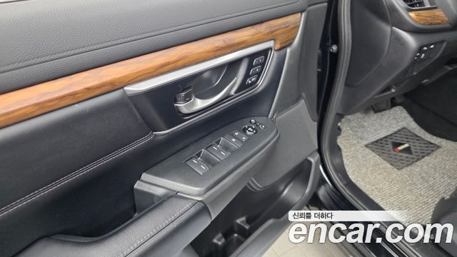 Honda CR-V (V) 1.5 Touring 4WD 2017 — фото 33