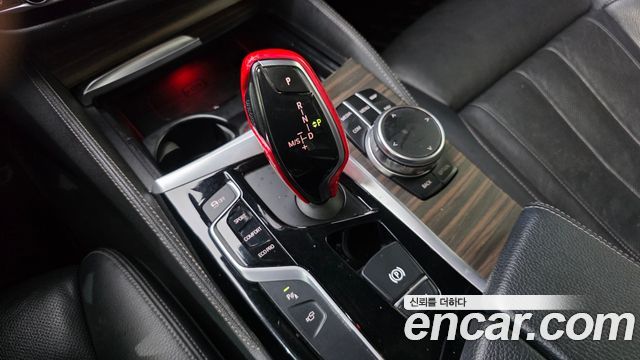 BMW 5 Series (G30) 520d xDrive M Sport Package Plus 2017 — фото 9