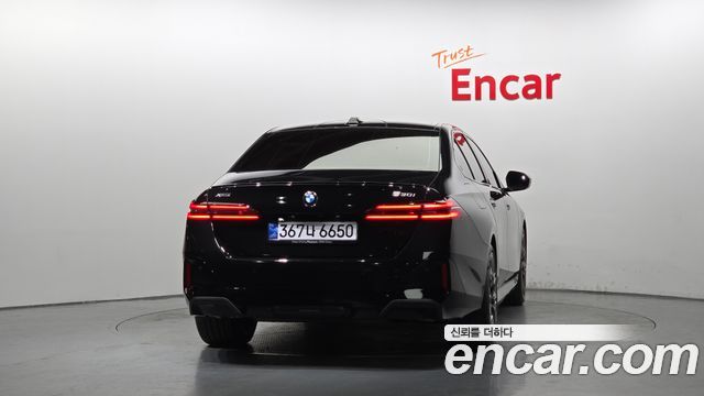 BMW 5 Series (G60) 530i xDrive M Sport Pro Special Edition 2026 — фото 4