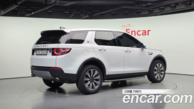 Land Rover Discovery Sport 2.0 TD4 HSE Luxury 2019 — фото 2