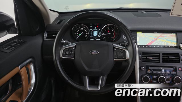 Land Rover Discovery Sport 2.0 TD4 HSE Luxury 2019 — фото 13