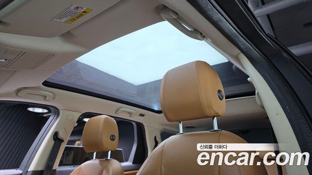 Land Rover Discovery Sport 2.0 TD4 HSE Luxury 2019 — фото 15