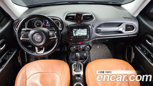 Jeep Renegade 2.4 Longitude High 2017 — фото 7