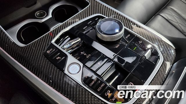 BMW X7 (G07) M60i xDrive M sport 6STR 2024 — фото 9