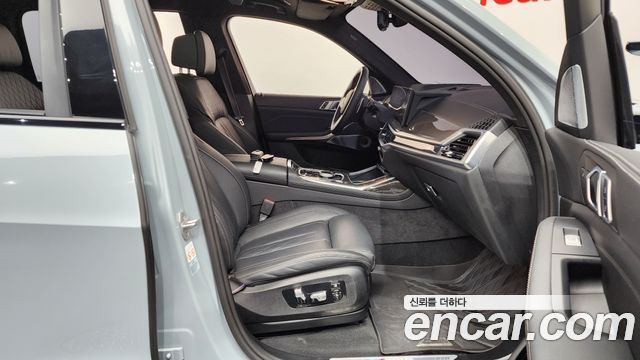 BMW X7 (G07) M60i xDrive M sport 6STR 2024 — фото 26