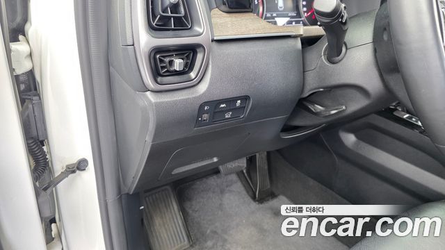 Kia Sorento (IV) Diesel 2.2 2WD Prestige 2021 — фото 17