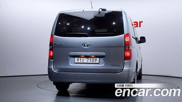 Hyundai Grand Starex Van 3-Seater Smart 2021 — фото 4