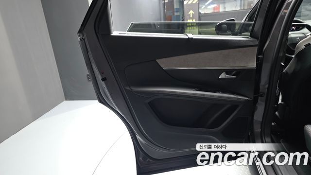 Peugeot 5008 (II) 1.5 BlueHDi GT 2021 — фото 30