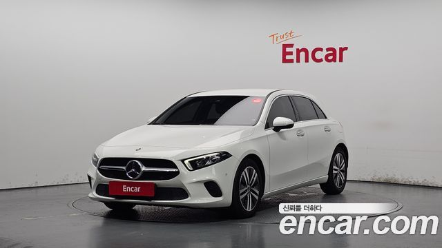 Mercedes-Benz A-Class (W177) A220 Hatchback 2022 — фото 1