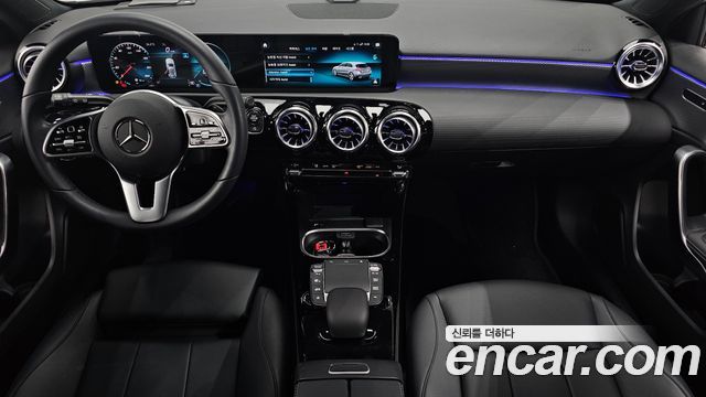 Mercedes-Benz A-Class (W177) A220 Hatchback 2022 — фото 7