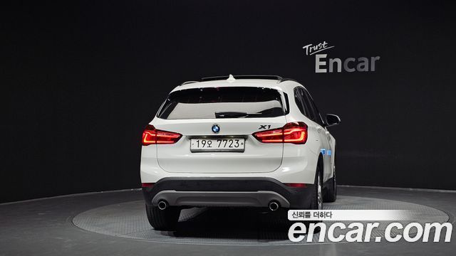 BMW X1 (F48) xDrive 20d 2016 — фото 4