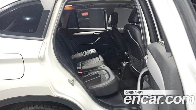 BMW X1 (F48) xDrive 20d 2016 — фото 11