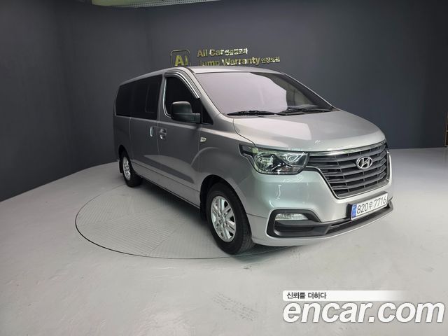Hyundai Grand Starex Van 5-Seater Modern 2021 — фото 2