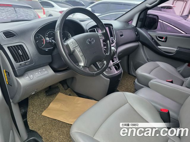 Hyundai Grand Starex Van 5-Seater Modern 2021 — фото 7