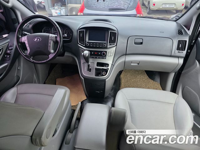 Hyundai Grand Starex Van 5-Seater Modern 2021 — фото 8